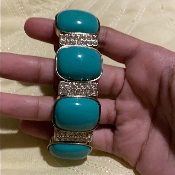 Three bracelets - Picture 2 of 5